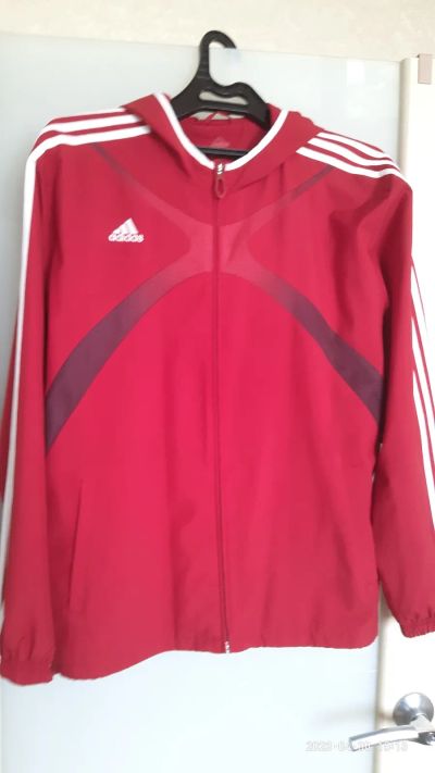 Лот: 20295461. Фото: 1. Олимпийка - Ветровка Adidas 48... Легкие куртки, толстовки