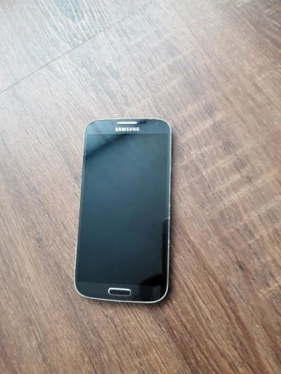 Лот: 10670093. Фото: 1. Самсунг galaxy s4 черный. Смартфоны