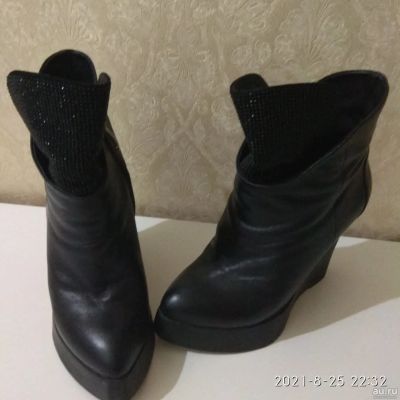 Лот: 18007731. Фото: 1. Ботинки женские 35 размер. Кеды, кроссовки, слипоны