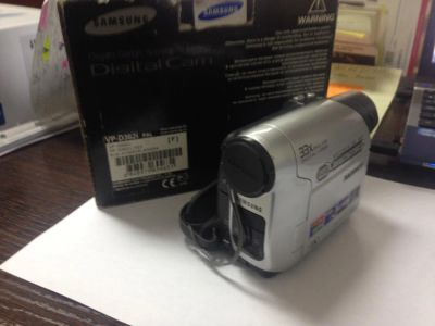 Лот: 4344018. Фото: 1. Видеокамера Samsung VP-D362i. Видеокамеры