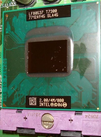 Лот: 10618985. Фото: 1. Intel Core 2 Duo T7300. Процессоры
