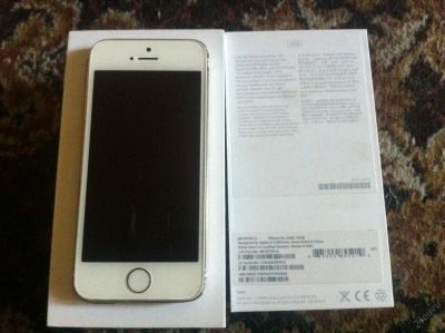 Лот: 5928984. Фото: 1. iphone 5S Gold 32Gb. Смартфоны