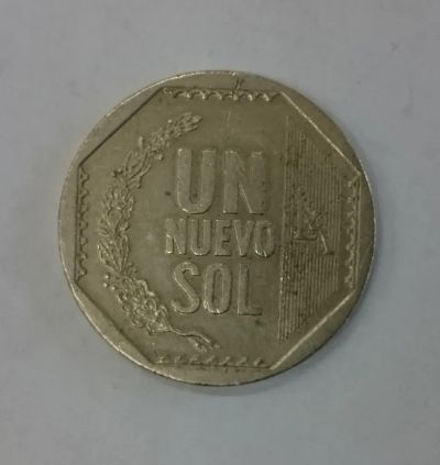 Лот: 21233799. Фото: 1. Монета Перу 1 новый соль 2008г. Америка