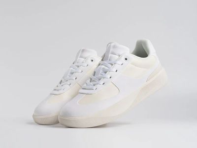 Лот: 25413427. Фото: 1. Кроссовки lululemon Cityverse. Кеды, кроссовки, слипоны