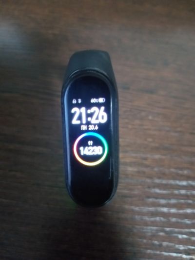Лот: 19175648. Фото: 1. Фитнес-браслет Mi Smart Band 4... Смарт-часы, фитнес-браслеты, аксессуары