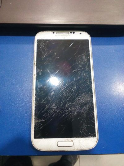 Лот: 9059573. Фото: 1. Смартфон Samsung Galaxy S4 GT-i9500... Смартфоны