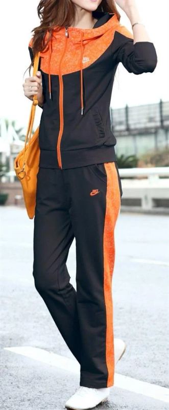 Лот: 3250551. Фото: 1. Тёплый костюм Nike. Другое (спортивная одежда)