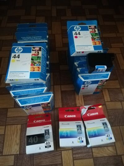 Лот: 25108194. Фото: 1. Струйные картриджи HP и Canon. Картриджи, расходные материалы
