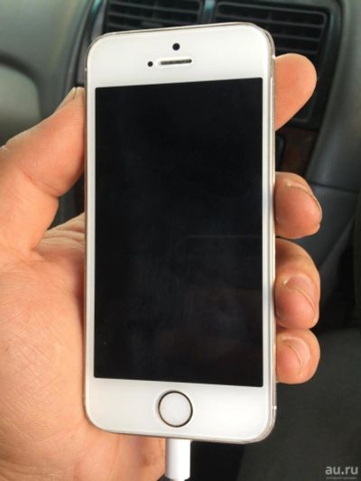 Лот: 8181664. Фото: 1. Продам iPhone 5s 16gb gold. Смартфоны
