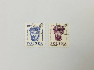 Лот: 23314100. Фото: 1. Резные Вавельские головы. Женщина... Марки