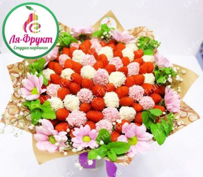 Лот: 15835053. Фото: 1. Букет из клубники &quot;Нежность... Другое (цветы, букеты)
