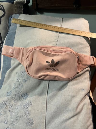 Лот: 25674801. Фото: 1. Сумка на пояс, Adidas, оригинал. Сумки