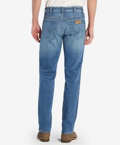 Лот: 8475802. Фото: 1. Мужские прямые джинсы Wrangler... Брюки, джинсы, шорты
