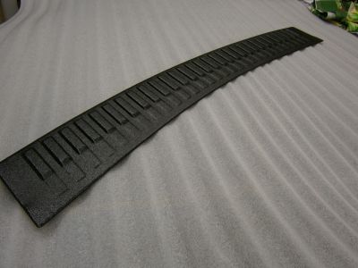 Лот: 15747760. Фото: 1. Renault Duster Накладка на задний... Детали тюнинга