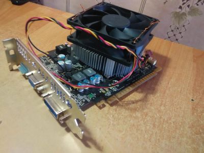 Лот: 7358155. Фото: 1. msi GeForce GTS 450. Видеокарты
