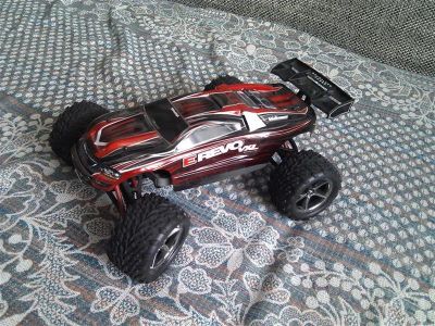 Лот: 1049048. Фото: 1. Traxxas E-REVO 1/16 VXL. Автомоделизм