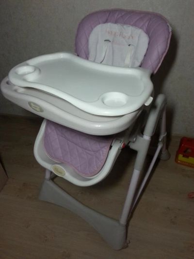 Лот: 8407809. Фото: 1. Стульчик Happy baby William. Стульчики для кормления
