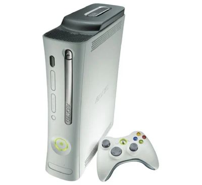 Лот: 4259356. Фото: 1. Продам игровую приставку Microsoft... Игровые приставки, консоли