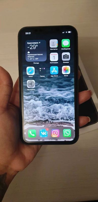 Лот: 17052538. Фото: 1. iPhone 11 64gb. Смартфоны