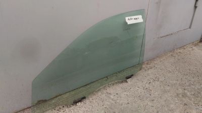 Лот: 14001349. Фото: 1. Стекло переднее левое Toyota Allex... Кузов