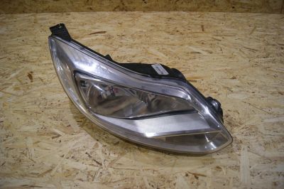 Лот: 15179684. Фото: 1. Фара передняя правая Ford focus... Оптика и освещение