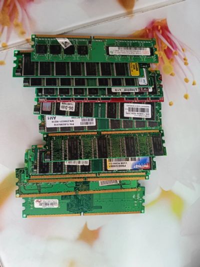 Лот: 21374854. Фото: 1. Оперативная память DDR и DDR 2. Оперативная память