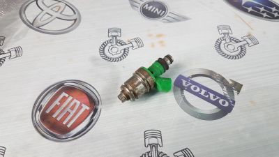 Лот: 23585715. Фото: 1. Форсунка Suzuki Grand Vitara H25A... Двигатель и элементы двигателя