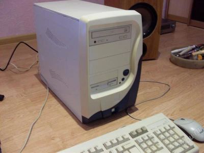 Лот: 794160. Фото: 1. Системник РIII-667MHz,SDRAM-192Mb... Компьютеры в сборе