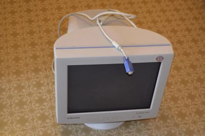Лот: 8813052. Фото: 1. Монитор Samsung SyncMaster 755DFX. ЭЛТ-мониторы