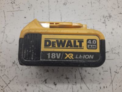 Лот: 18340394. Фото: 1. Аккумулятор Dewalt 18 Volt, 4... Электроинструмент