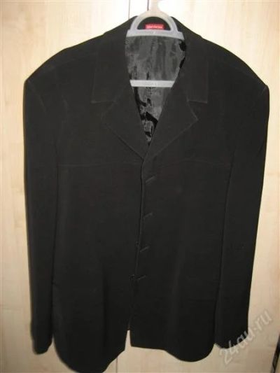 Лот: 1655258. Фото: 1. пиджак черный 4 пуговицы. Пиджаки