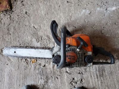 Лот: 16170507. Фото: 1. Цепная бензопила STIHL MS 180... Бензо-, мотоинструмент