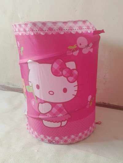 Лот: 25650873. Фото: 1. Корзинка для игрушек Hello Kitty... Другое (предметы интерьера)