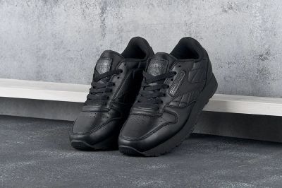Лот: 16028655. Фото: 1. Кроссовки Reebok CL Runner (7456... Кеды, кроссовки, слипоны