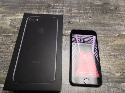 Лот: 12795477. Фото: 1. iPhone 7. Смартфоны