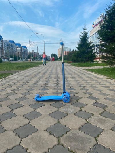 Лот: 16241115. Фото: 1. Самокат Rush action голубой. Роликовые коньки, скейтборды, самокаты