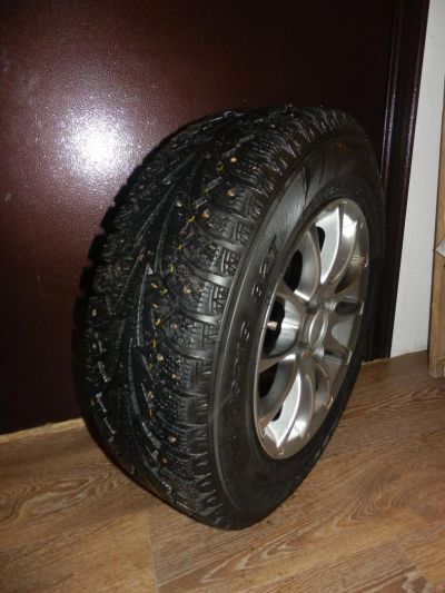 Лот: 8163999. Фото: 1. Hankook winter ipike 175/70 R-13... Шины на дисках