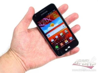 Лот: 2036249. Фото: 1. SAMSUNG GT-I9103 (Galaxy R) Metallic... Смартфоны