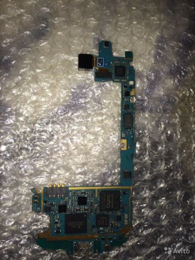 Лот: 9576302. Фото: 1. Системная плата samsung s3 i9300. Микросхемы и платы