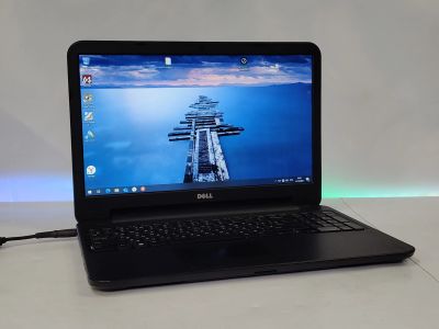 Лот: 25806112. Фото: 1. Ноутбук 15.6" Dell Inspiron 15... Ноутбуки