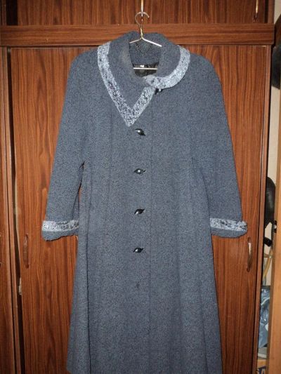 Лот: 3296691. Фото: 1. Пальто женское. Верхняя одежда