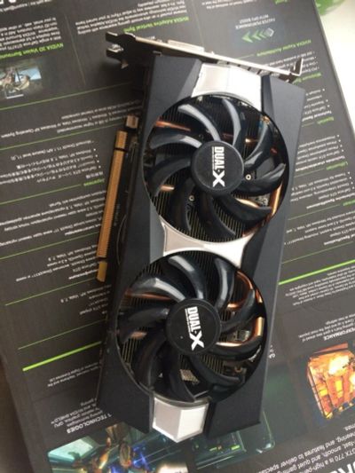 Лот: 5467483. Фото: 1. Игровая видеокарта Radeon R9 270X... Видеокарты