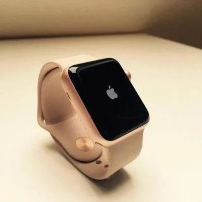 Лот: 13414226. Фото: 1. Apple Watch S4 40mm Gold новый... Смарт-часы, фитнес-браслеты, аксессуары