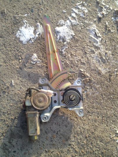 Лот: 3516467. Фото: 1. Cтеклоподъемник Toyota. Салон