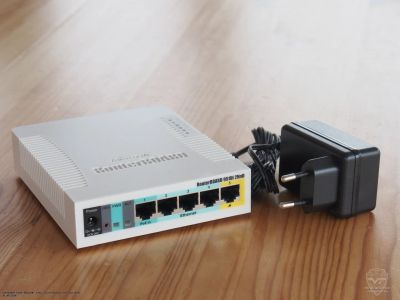 Лот: 12855092. Фото: 1. mikrotik rb951ui-2hnd. Маршрутизаторы (роутеры)