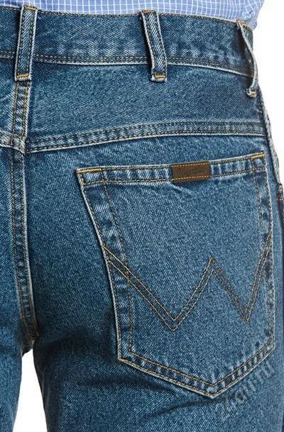 Лот: 6509629. Фото: 1. Джинсы мужские Wrangler Regular... Брюки, джинсы, шорты