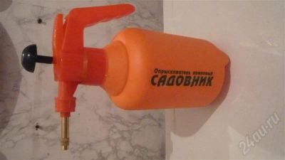 Лот: 435420. Фото: 1. опрыскиватель помповый 1500мл. Баки, ёмкости