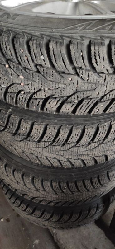 Лот: 25810531. Фото: 1. Шины на дисках. Шины