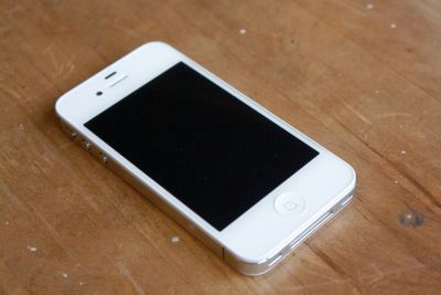 Лот: 8183452. Фото: 1. IPone 4S на 8 gb. Смартфоны
