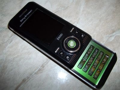 Лот: 3497455. Фото: 1. Sony Ericsson S500i. Кнопочные мобильные телефоны